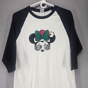 Minnie Mouse Christmas Graphic Raglan T-shirt, 3/4 sleeve, Women's Medium